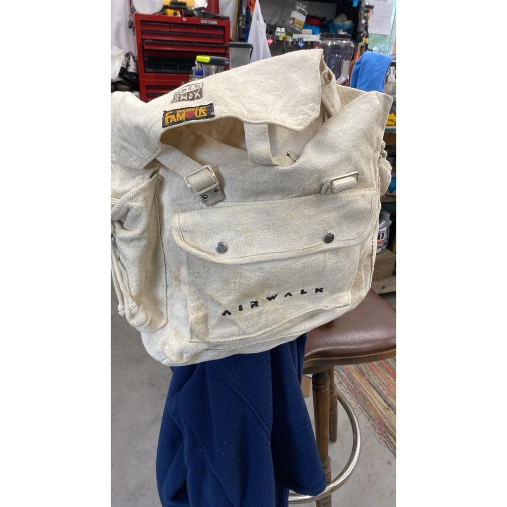 Vintage World Famous Airwalk Satchel Bag